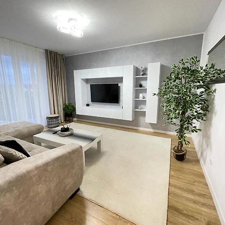 Apartamento Apartament Confortabil Alba Iulia Exterior foto