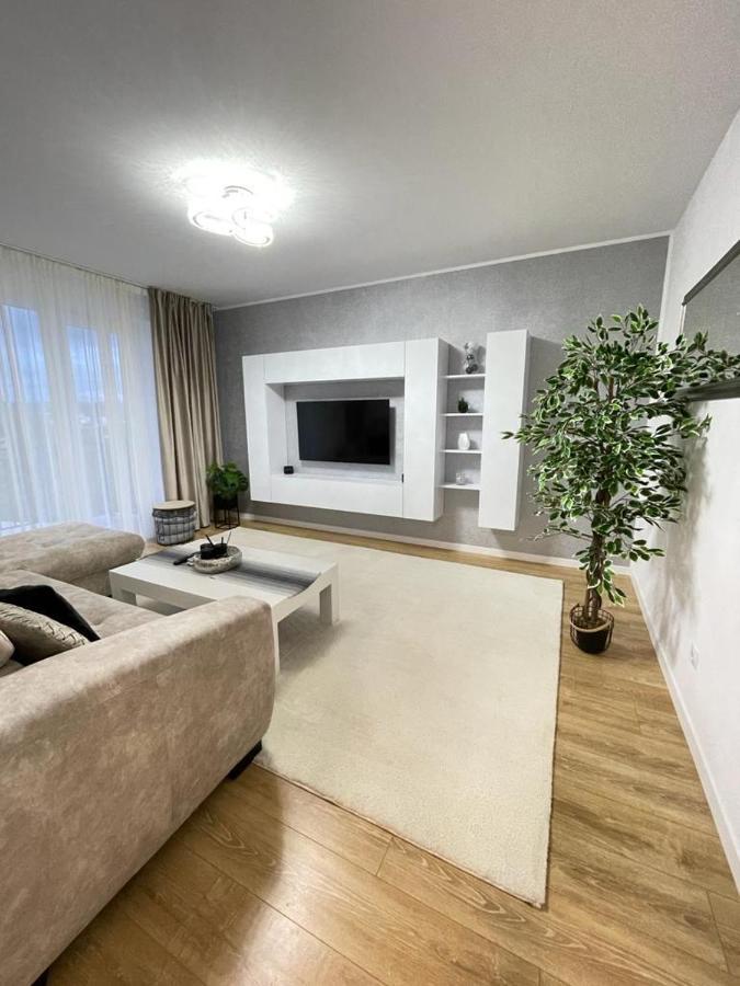 Apartamento Apartament Confortabil Alba Iulia Exterior foto